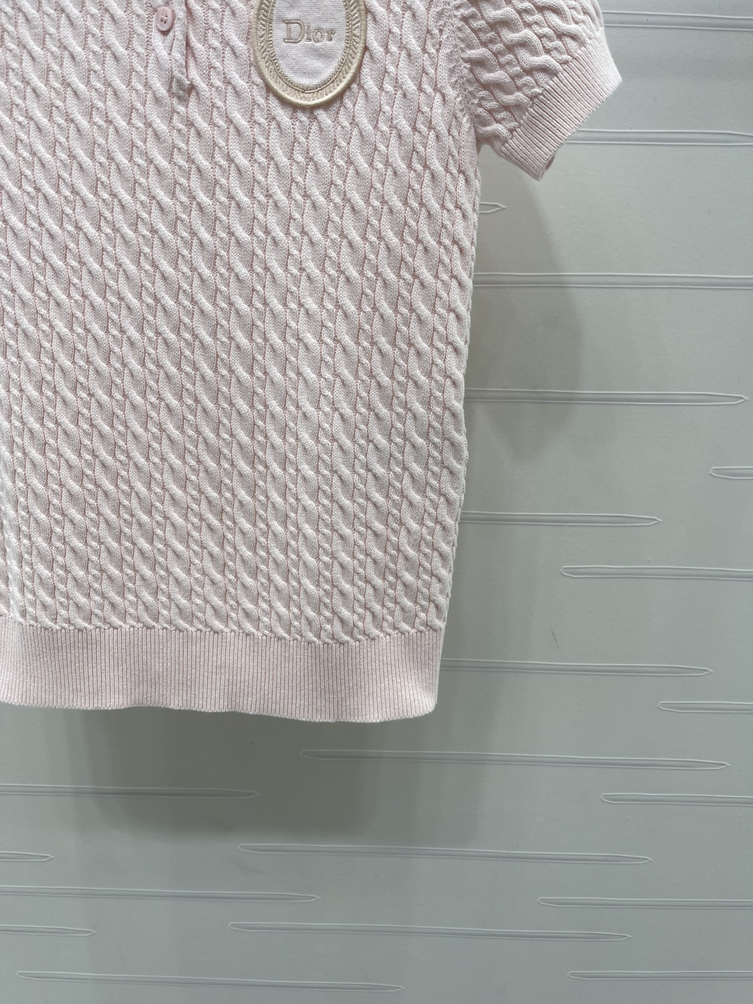 Women's short sleeves